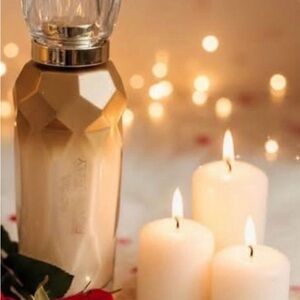 JAFRA Special Edition Royal Jelly
Milk Balm Decanter no box new